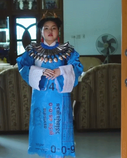 夏季是红色旅游的旺季，“红色 ”旅游业展现出新的活力和光彩。截图0