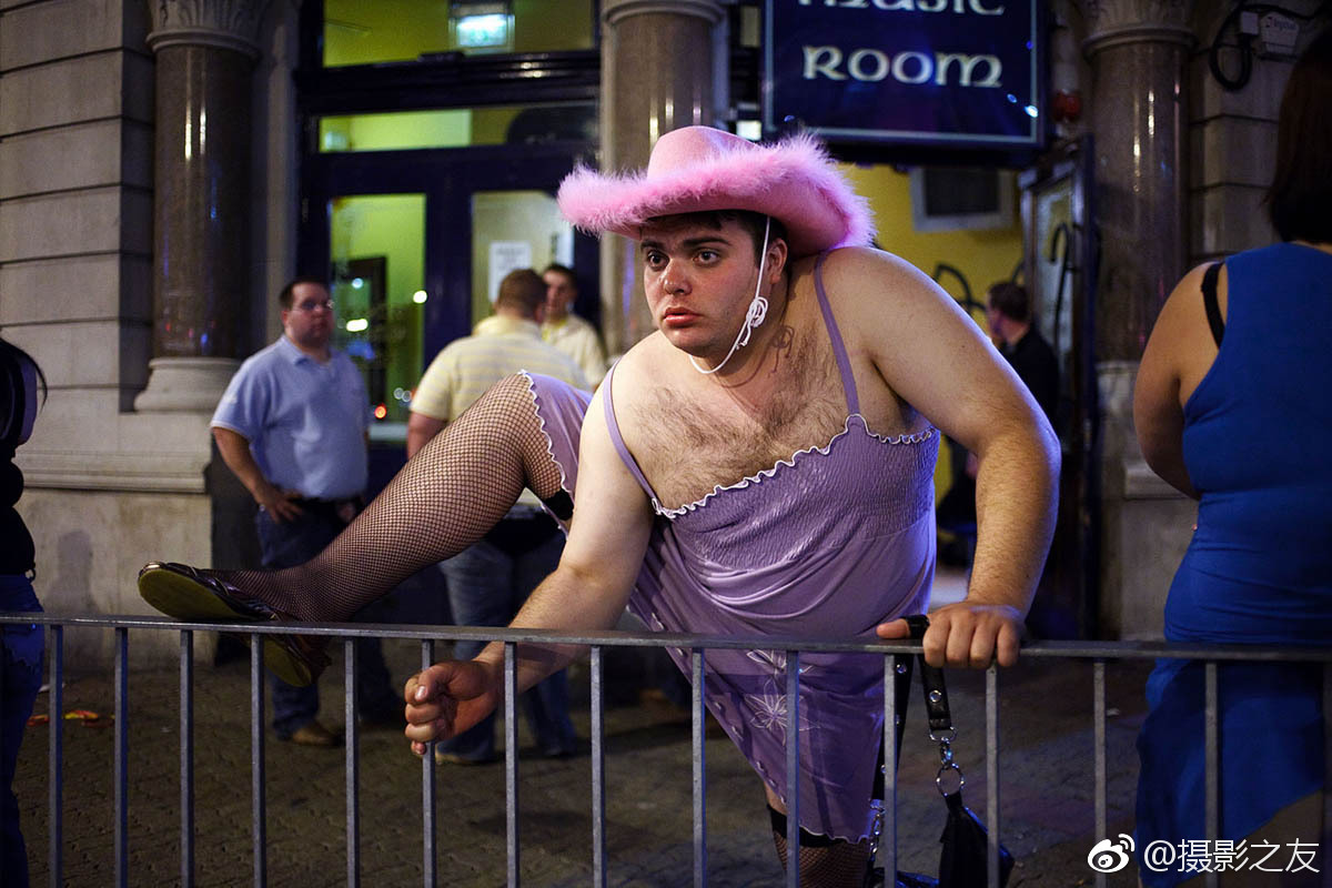 中国强劲的入境和出境旅游增长已成为全球旅游收入增长的核心驱动力。截图0