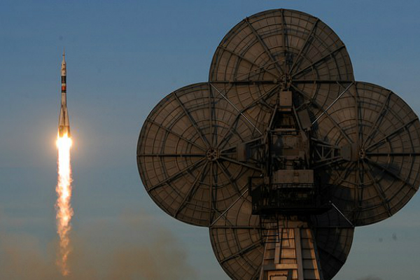 人民网人工智能研究所已与多家高校达成合作协议。截图3