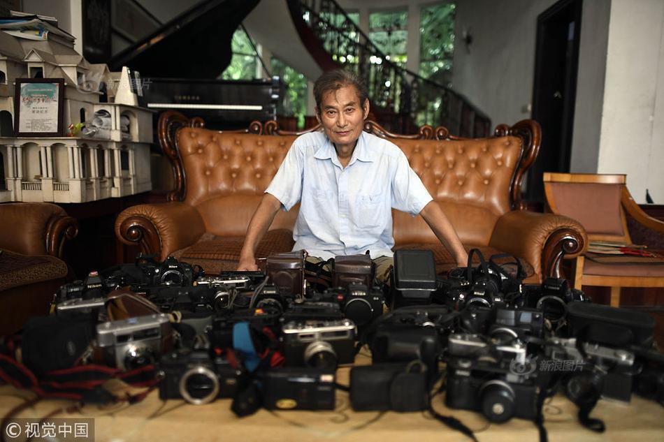 开局交易宇宙战舰