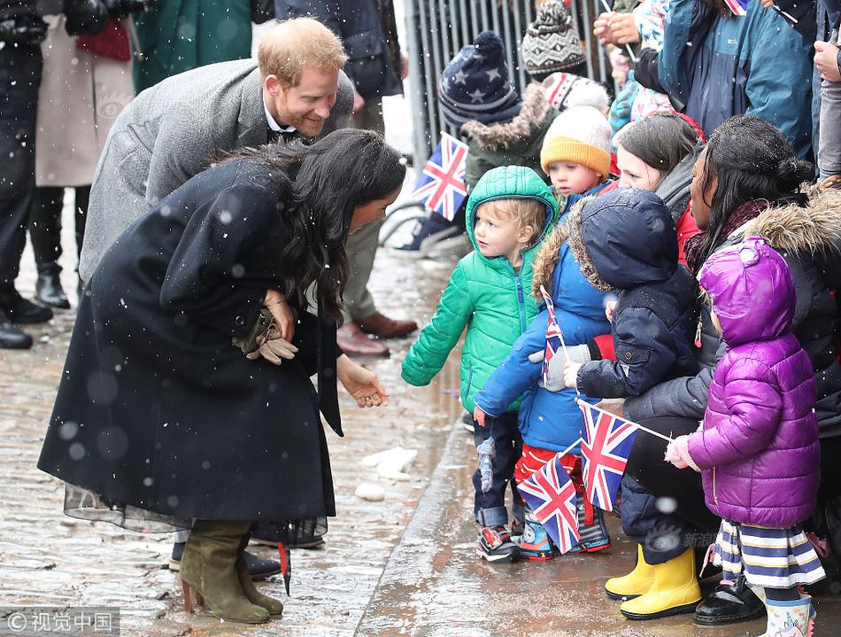 2025年“中国新闻与传播系列讲座”在北京启动。截图3