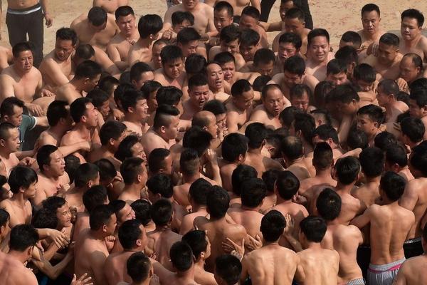 2025年“中国新闻与传播系列讲座”在北京启动。截图4