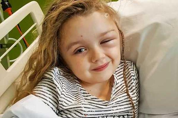 第十五届全国运动会火炬传递在四个城市同时举行。截图0