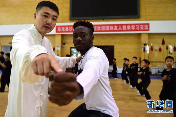 权游：我加载了猎魔人系统