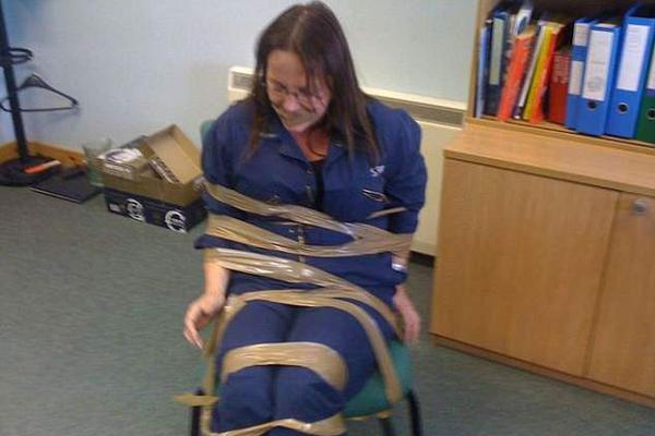 劳动补偿将“捕鸟人”变成了“护鸟人”。截图2