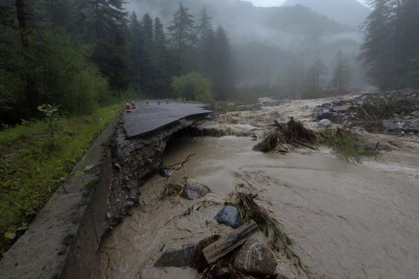 南向北引水工程中心线一期工程已于 2025-2026 年冰季开始输水。截图4