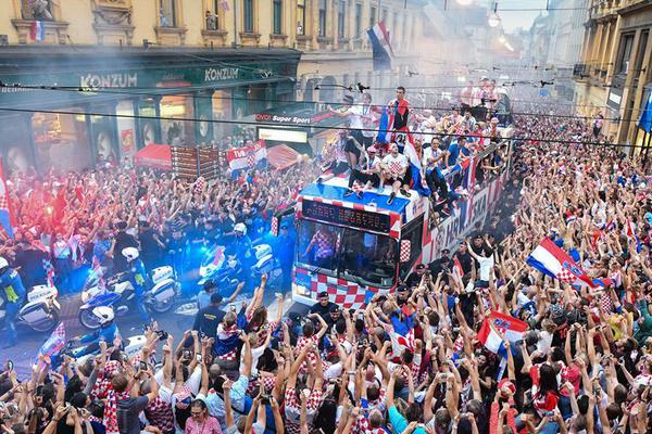 中国人民解放军仪仗分队将参加越南八月革命暨越南国庆80周年纪念活动截图4