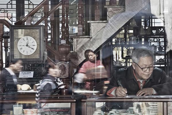 我们的科学家发现了一个调控水稻抽穗期的关键基因。截图3