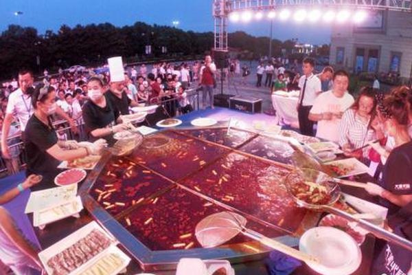 趋吉避凶：从瞎眼皇子开始