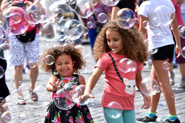 让英雄精神传承下去截图2