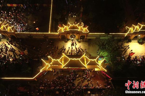 被夺身体三年，我在娱乐圈封神