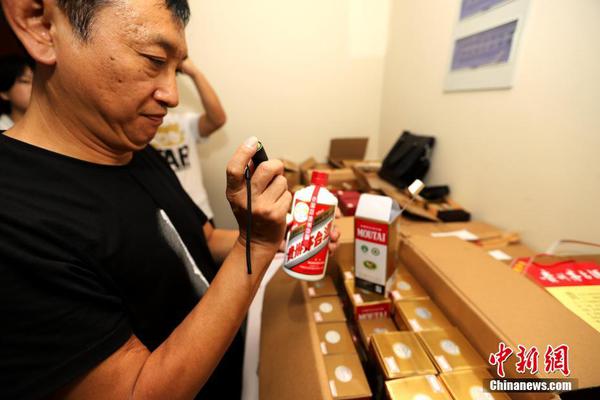 “作为一名中国人，我感到既幸福又安心。”截图3