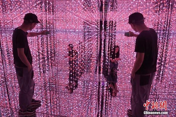 中外记者探访深圳：沉浸式“中医 ”体验解读“宝安模式”，探索传统中医的传承与创新。截图2