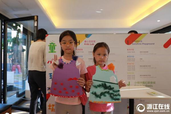 建于香港的红头船亭，体现了过去一个世纪潮州商人的精神。截图3