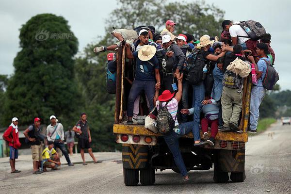 香港捐赠20吨救灾物资援助缅甸灾民。截图0