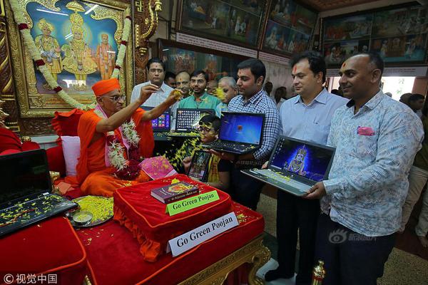 北京市最新一轮乘用车牌照申请结果已经公布，分配结果将于12月26日上午10点公开。截图1