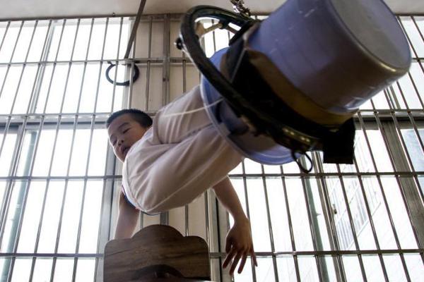 机器轰鸣，小麦散发出甜香。截图3