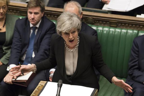 卡尔汗盐湖风景名胜区的年游客数量已超过100万人次。截图3