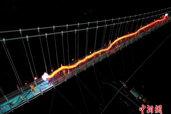 智能天气监测构建了一张“保护网”，让果农安心无忧。截图0