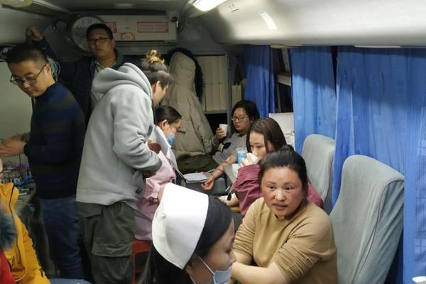 香港的红头船风雨亭，体现了百年潮州文化的精神。截图3