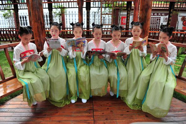 香港网球公开赛 | 张帅晋级女单第二轮截图3