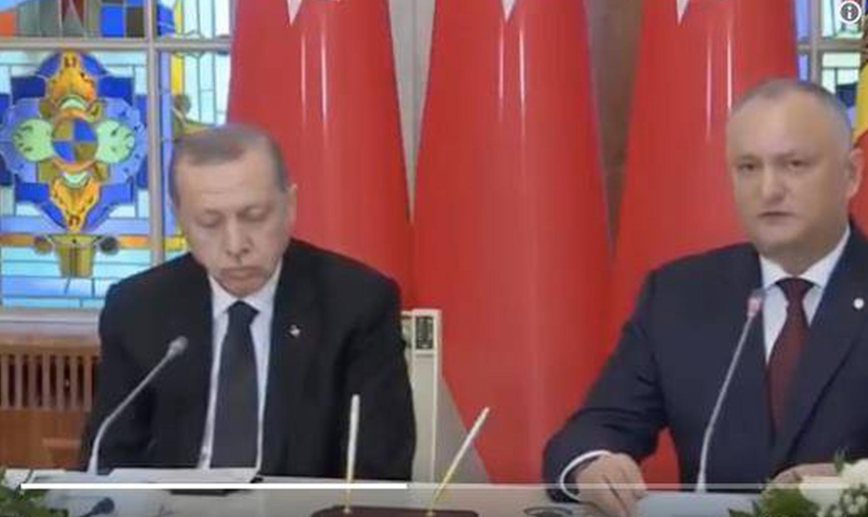 香港故事 | “共享钢琴”在城市中奏响温暖浪漫的乐章截图4