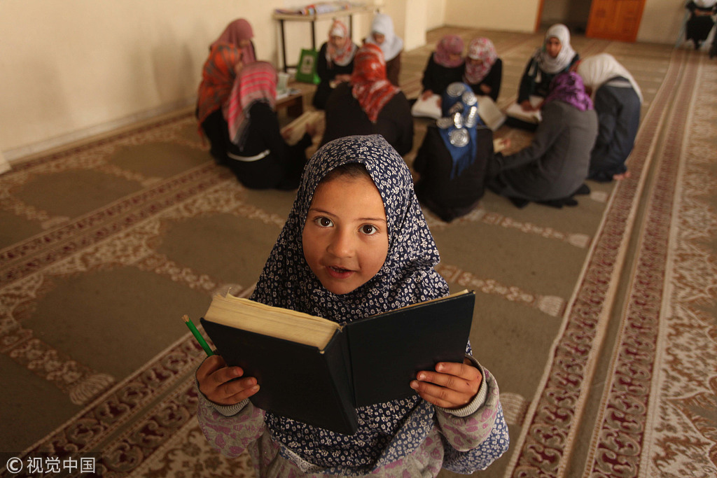 携手并肩，互相支持和帮助——香港火灾救援和救济工作后的护理团队截图0