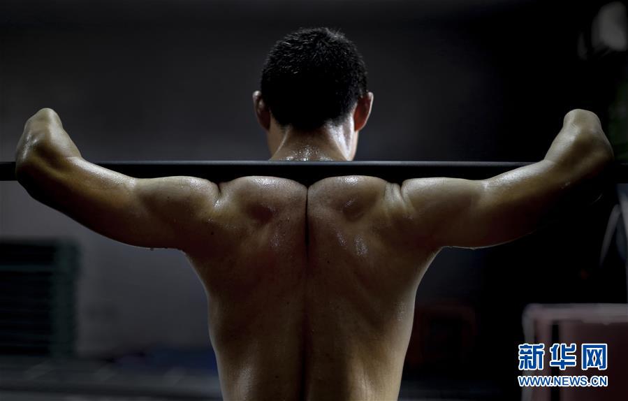 穿越三天成宠妃：深宫禁爱