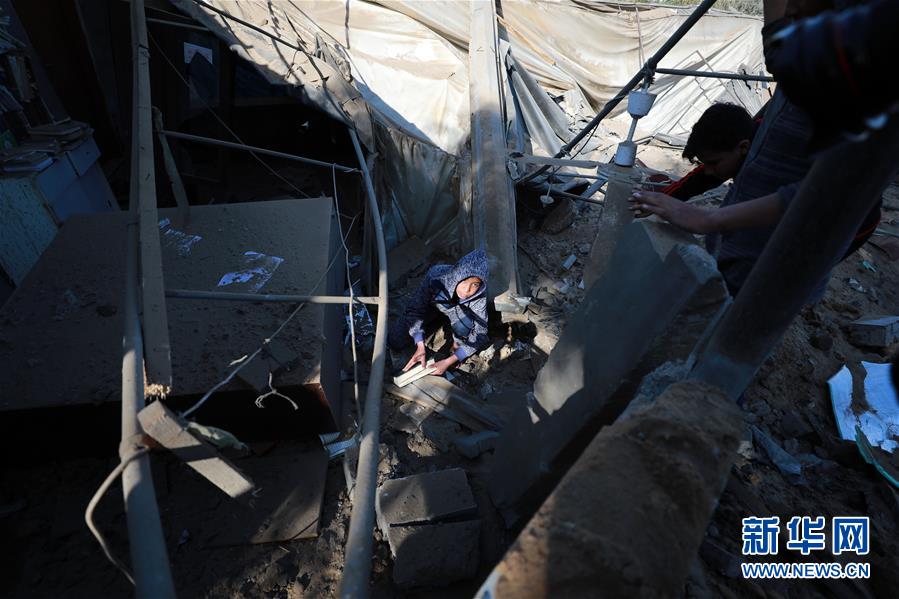 蓝色大风预警：甘肃、内蒙古等4个省份和地区的部分地区阵风可能达到7级。截图2