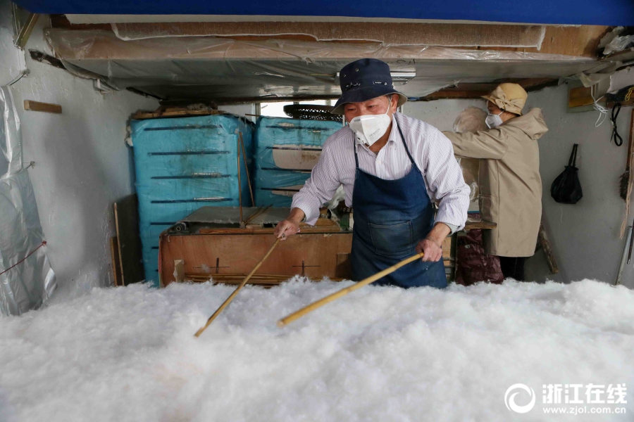 2025年“中国新闻与传播系列讲座”在北京启动。截图0