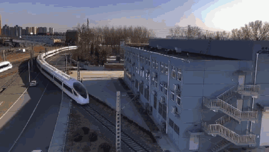 在涉及财产分割的离婚纠纷中，权利和利益应依法依约予以保护。截图1